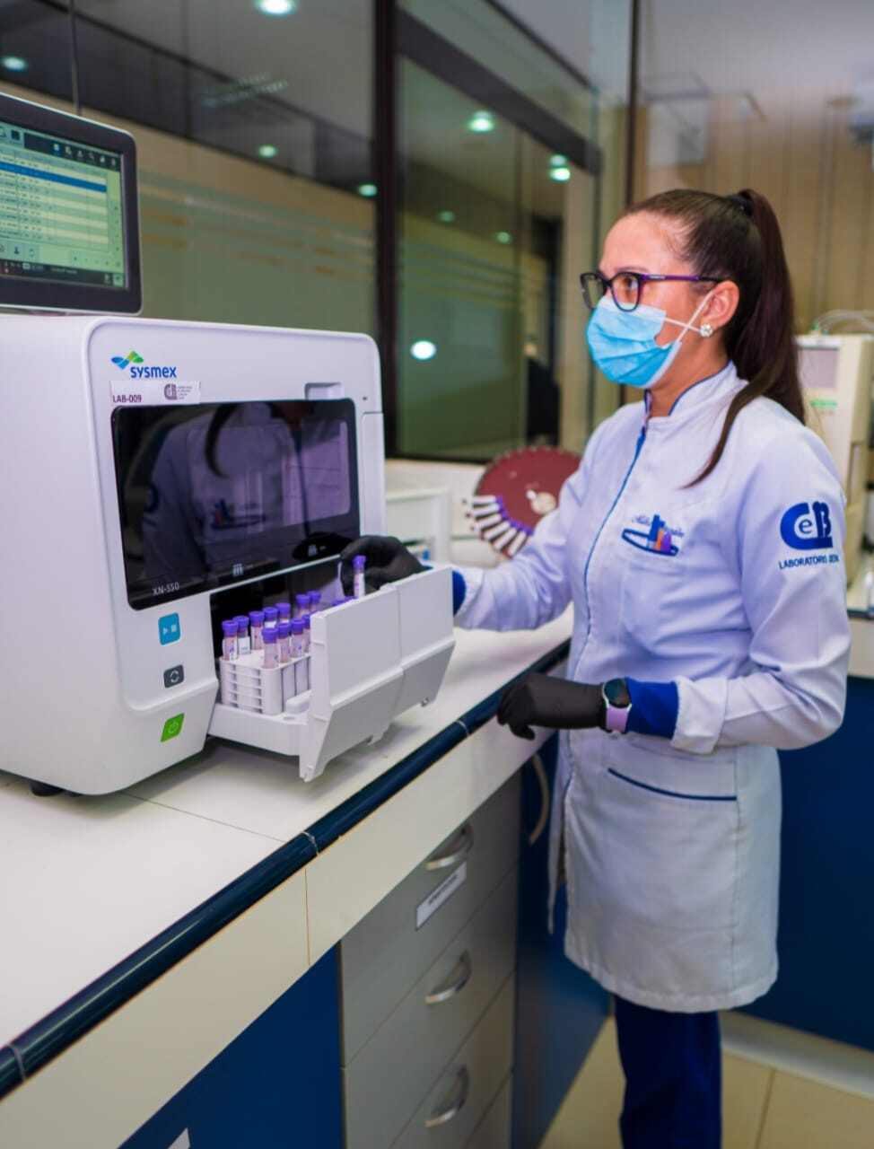 Laboratorio de Analisis Clínicos (CEDIB)
