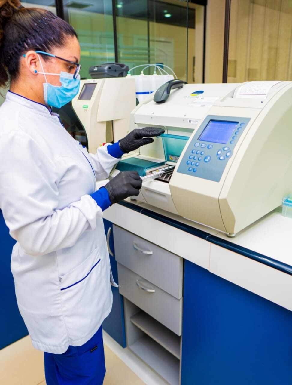 Laboratorio de Analisis Clínicos (CEDIB)